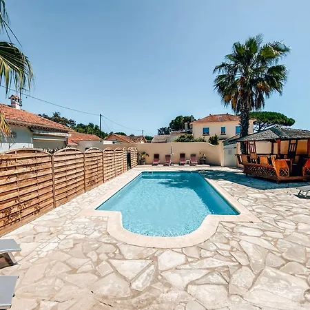 Reve D'Azur En Bord De Mer A La Nartelle Avec Piscine Dans La Residence, Terrasse, Bbq, 2 Chambres 2 Sdb Logement De 35M2 Draps Inclus Sainte-Maxime Exterior foto