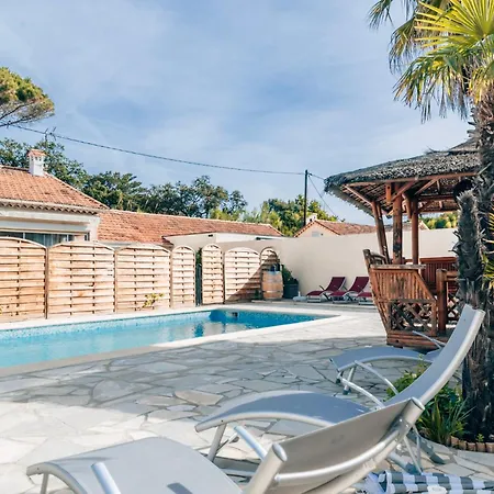 Reve D'Azur En Bord De Mer A La Nartelle Avec Piscine Dans La Residence, Terrasse, Bbq, 2 Chambres 2 Sdb Logement De 35M2 Draps Inclus Sainte-Maxime Exterior foto