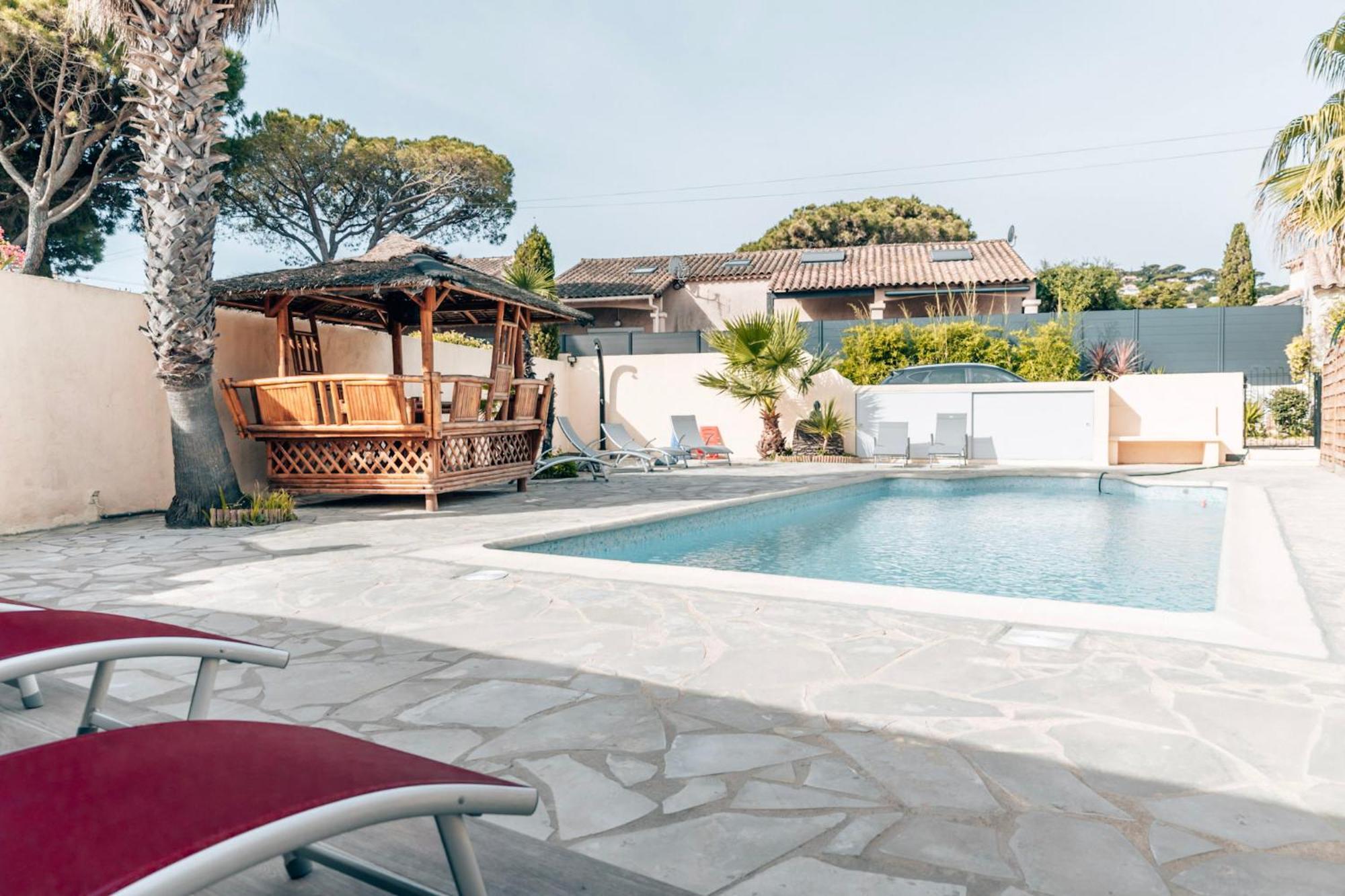 Holiday home Reve D'azur En Bord De A La Nartelle Avec Piscine Dans La Residence, Terrasse, Bbq, 2 2 Sdb De 35m2 Draps Inclus